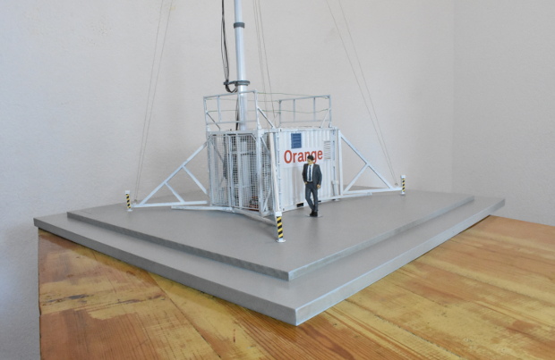 1:17 (120cm) scale model